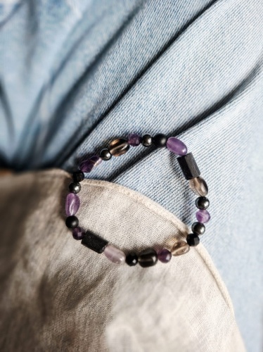 Bransoletka.turmalin-ametyst-agat-hematyt-kwarc.dymny6.jpg